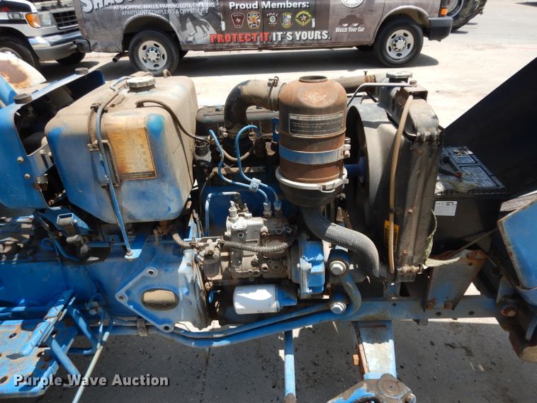 image for item DI5258 Ford F1700  tractor