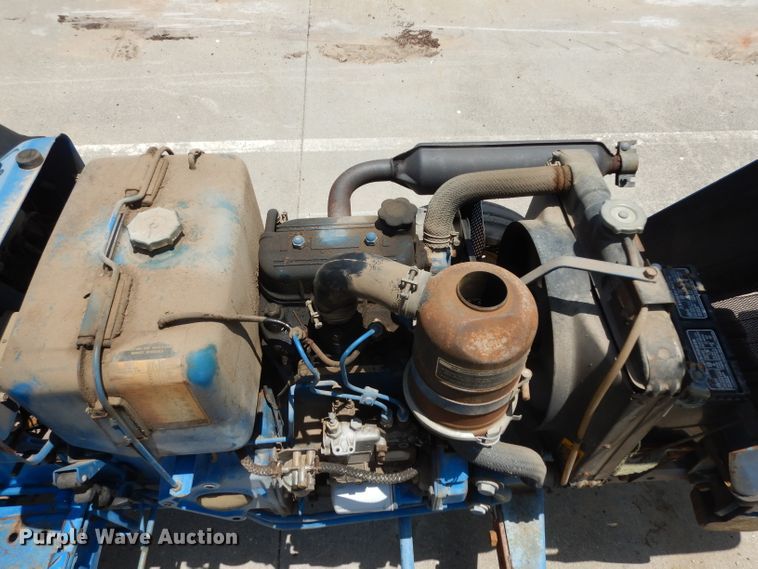 image for item DI5258 Ford F1700  tractor