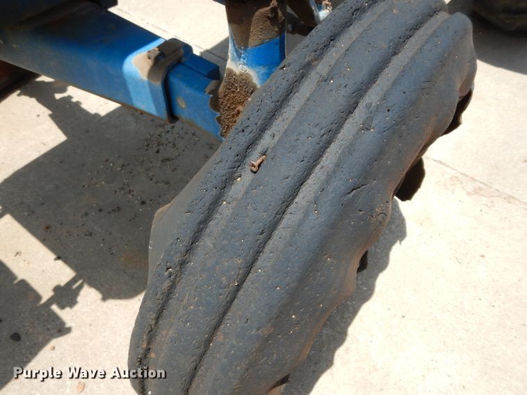 image for item DI5258 Ford F1700  tractor