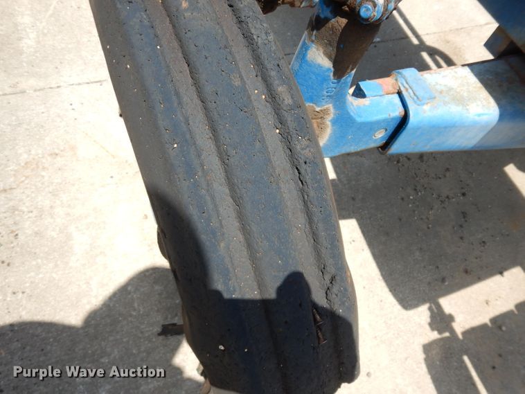 image for item DI5258 Ford F1700  tractor