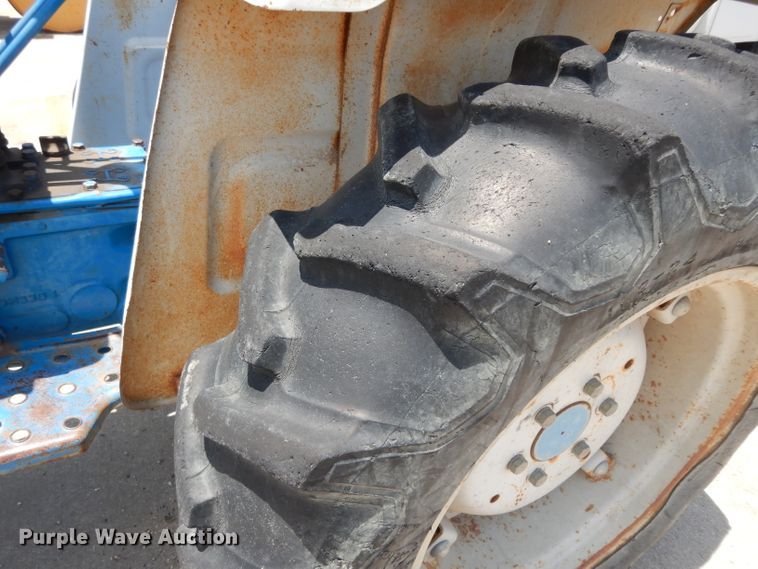 image for item DI5258 Ford F1700  tractor