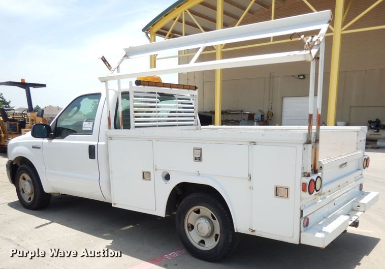 image for item DI5260 2007 Ford F250 Super Duty  utility bed pickup truck