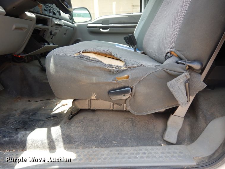 image for item DI5260 2007 Ford F250 Super Duty  utility bed pickup truck