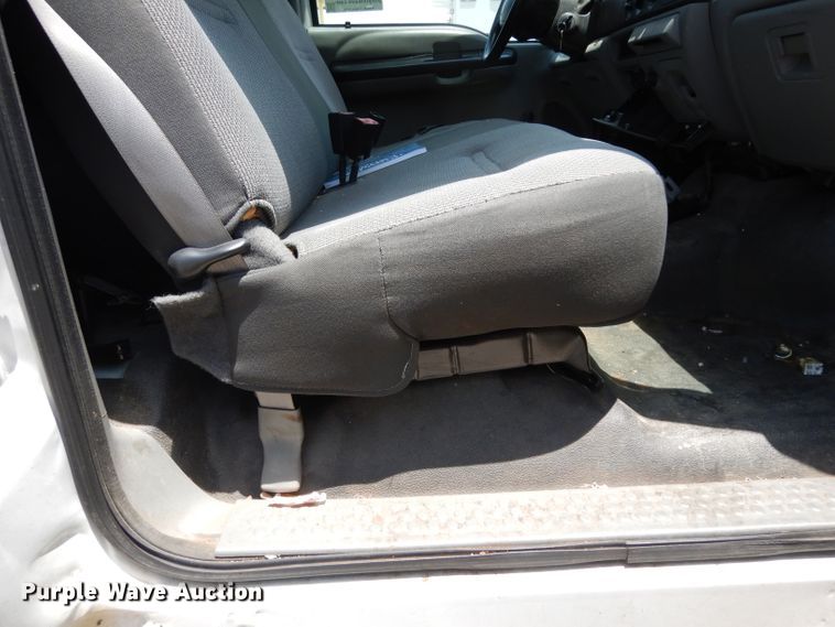 image for item DI5260 2007 Ford F250 Super Duty  utility bed pickup truck