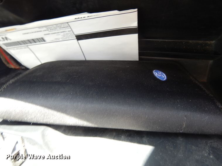 image for item DI5260 2007 Ford F250 Super Duty  utility bed pickup truck