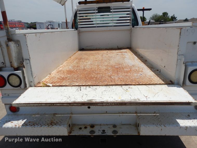 image for item DI5260 2007 Ford F250 Super Duty  utility bed pickup truck
