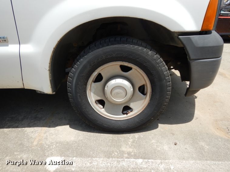 image for item DI5260 2007 Ford F250 Super Duty  utility bed pickup truck