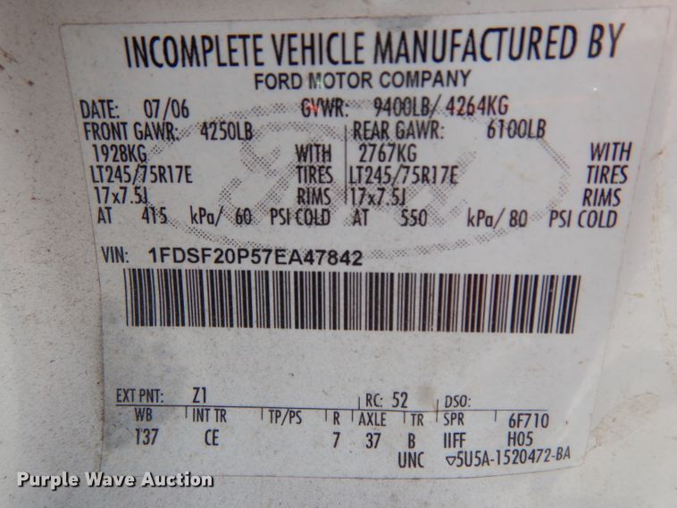 image for item DI5260 2007 Ford F250 Super Duty  utility bed pickup truck