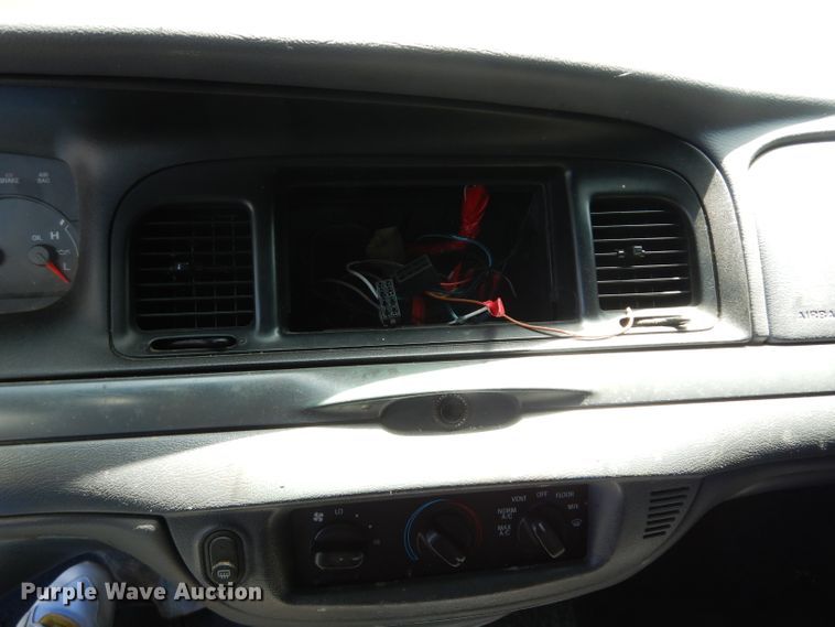 image for item DJ4281 2002 Ford Crown Victoria Police Interceptor