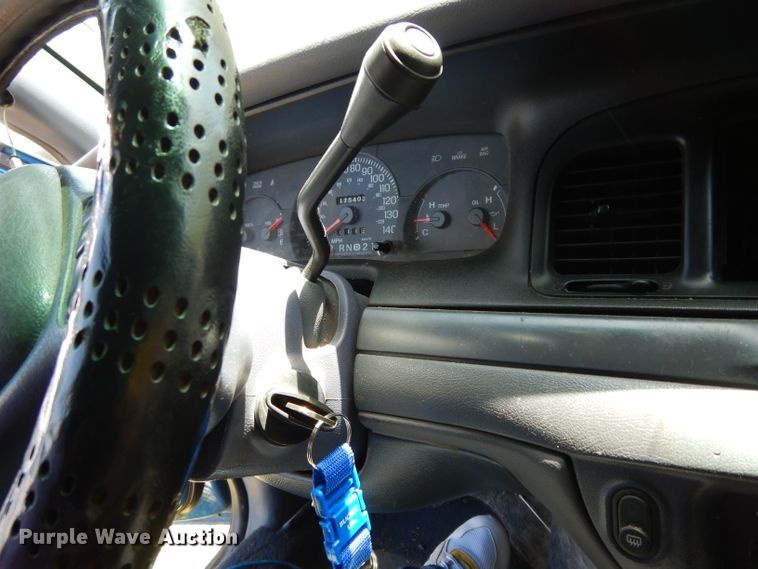 image for item DJ4281 2002 Ford Crown Victoria Police Interceptor