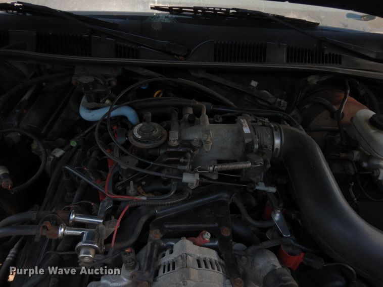 image for item DJ4281 2002 Ford Crown Victoria Police Interceptor