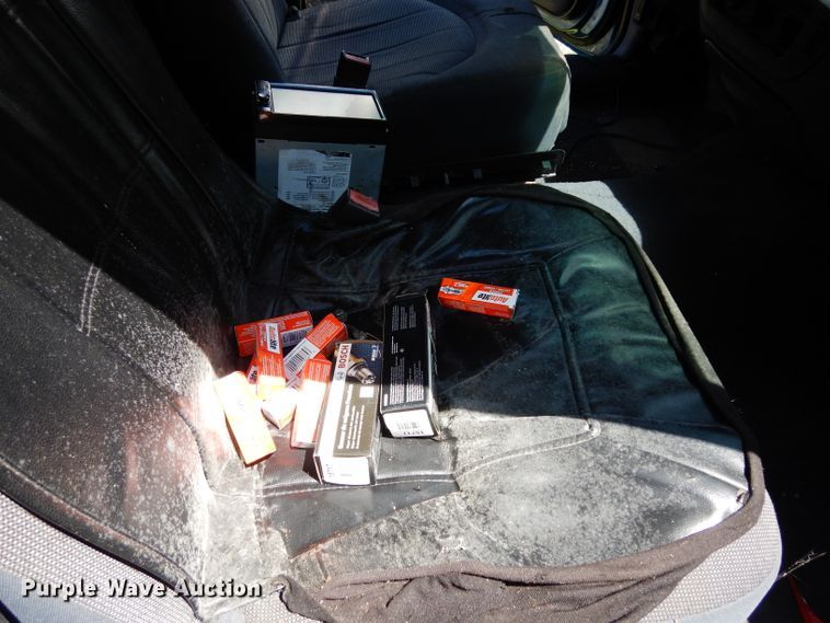 image for item DJ4281 2002 Ford Crown Victoria Police Interceptor