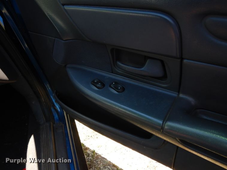 image for item DJ4281 2002 Ford Crown Victoria Police Interceptor