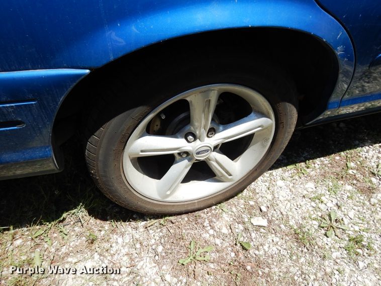 image for item DJ4281 2002 Ford Crown Victoria Police Interceptor