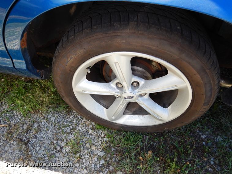 image for item DJ4281 2002 Ford Crown Victoria Police Interceptor