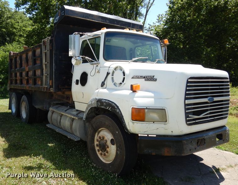 image for item DJ4287 1994 Ford L9000 AeroMax  dump truck