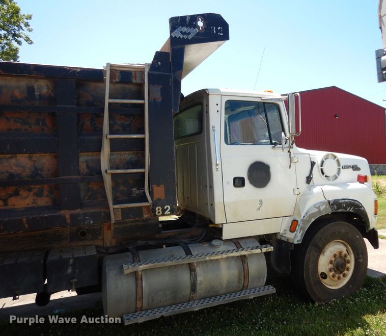 image for item DJ4287 1994 Ford L9000 AeroMax  dump truck