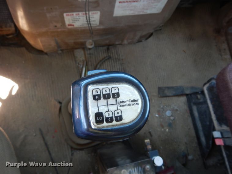 image for item DJ4287 1994 Ford L9000 AeroMax  dump truck