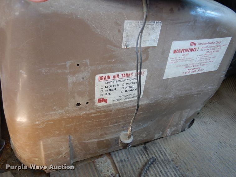 image for item DJ4287 1994 Ford L9000 AeroMax  dump truck