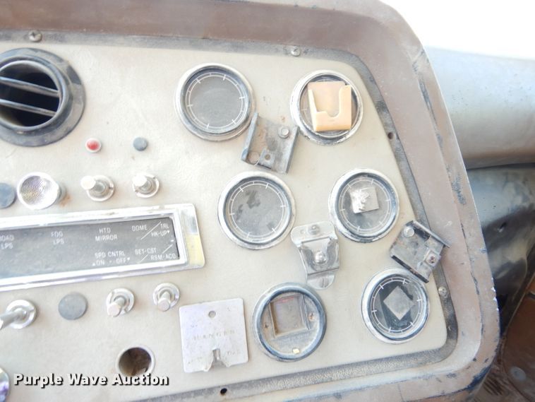 image for item DJ4287 1994 Ford L9000 AeroMax  dump truck