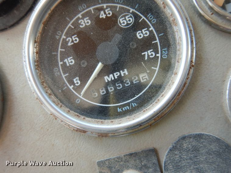 image for item DJ4287 1994 Ford L9000 AeroMax  dump truck