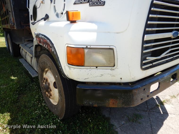image for item DJ4287 1994 Ford L9000 AeroMax  dump truck