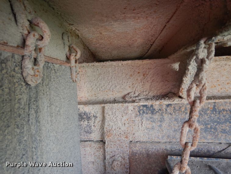 image for item DJ4287 1994 Ford L9000 AeroMax  dump truck