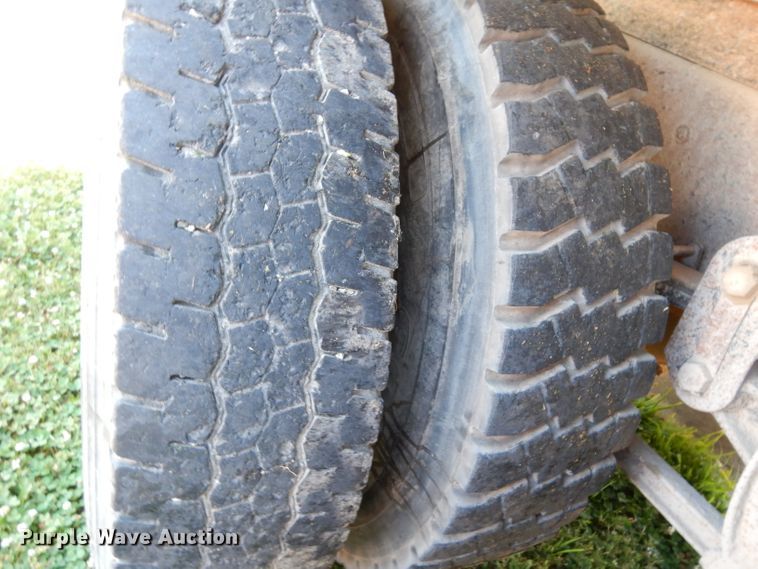 image for item DJ4287 1994 Ford L9000 AeroMax  dump truck