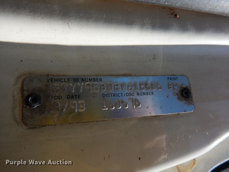 image for item DJ4287 1994 Ford L9000 AeroMax  dump truck