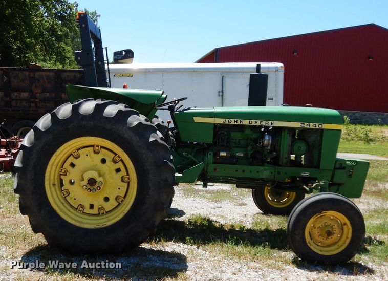 image for item DJ4288 John Deere 2440B  tractor