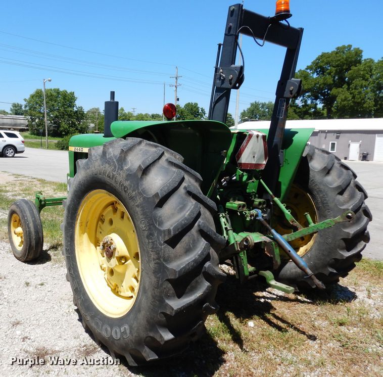 image for item DJ4288 John Deere 2440B  tractor