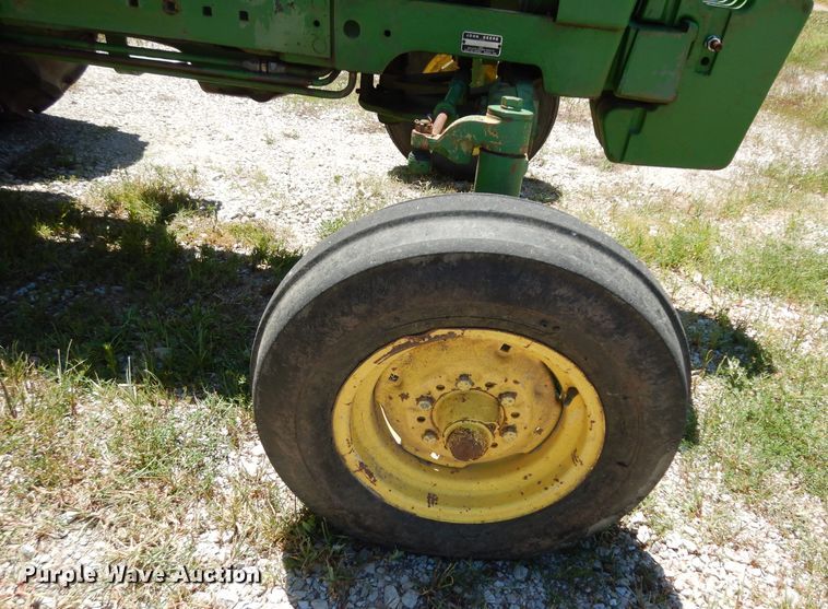 image for item DJ4288 John Deere 2440B  tractor