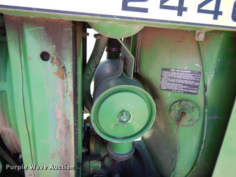 image for item DJ4288 John Deere 2440B  tractor