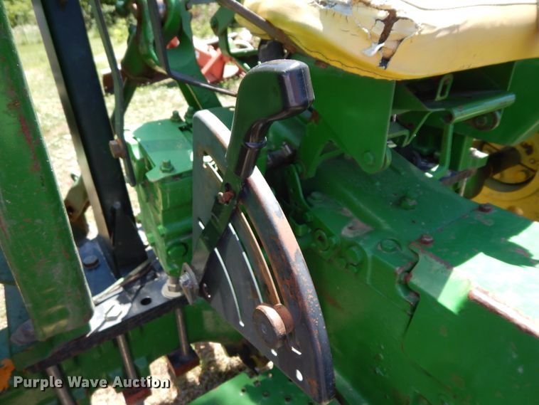 image for item DJ4288 John Deere 2440B  tractor