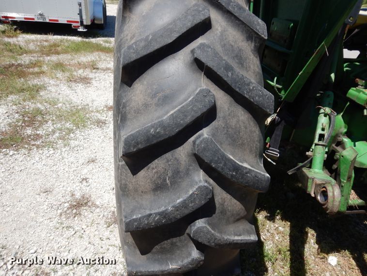 image for item DJ4288 John Deere 2440B  tractor