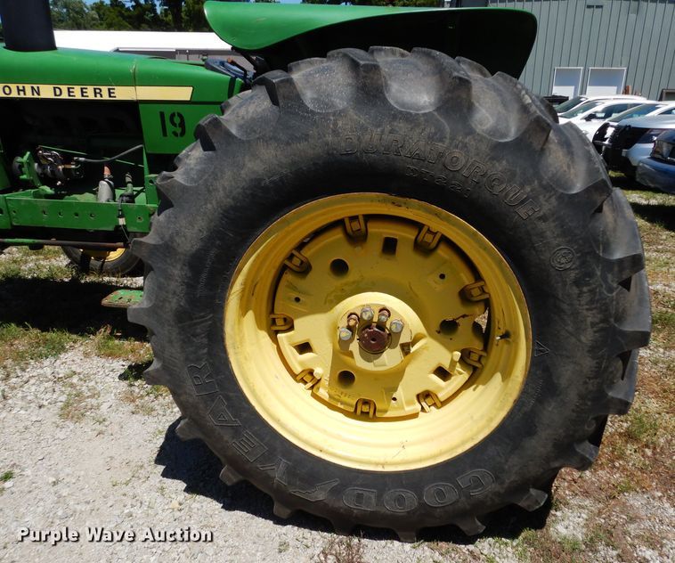 image for item DJ4288 John Deere 2440B  tractor