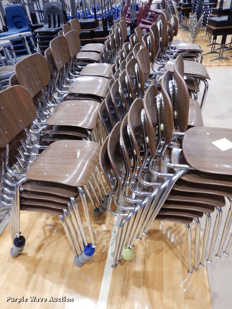image for item DO9252 Approximately 92 chairs