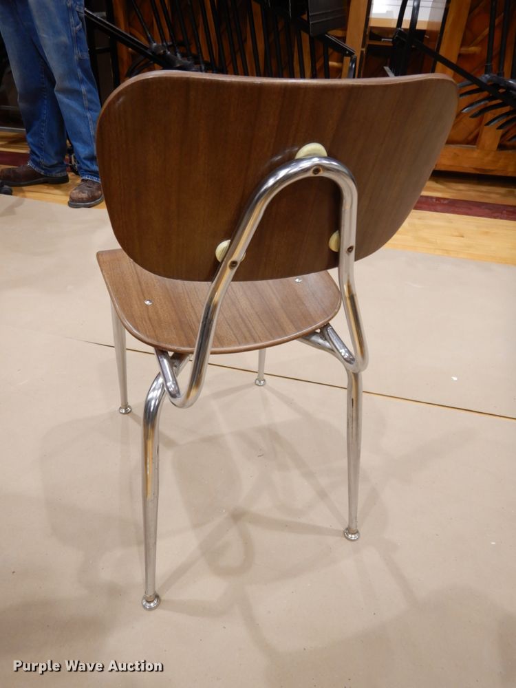 image for item DO9252 Approximately 92 chairs