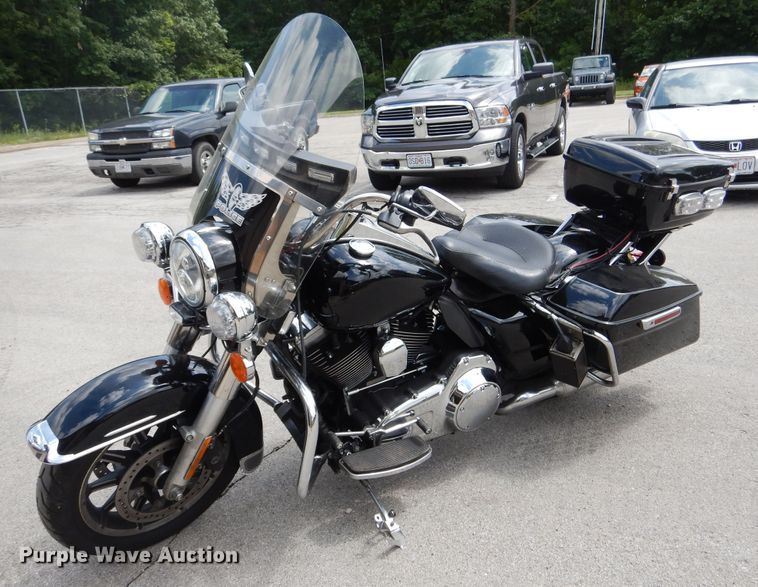 image for item EK9242 2014 Harley Davidson Road King Police motorcycle