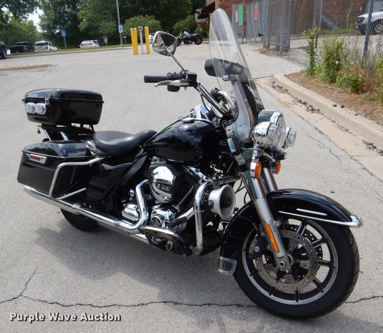 image for item EK9242 2014 Harley Davidson Road King Police motorcycle