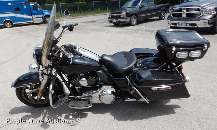 image for item EK9242 2014 Harley Davidson Road King Police motorcycle