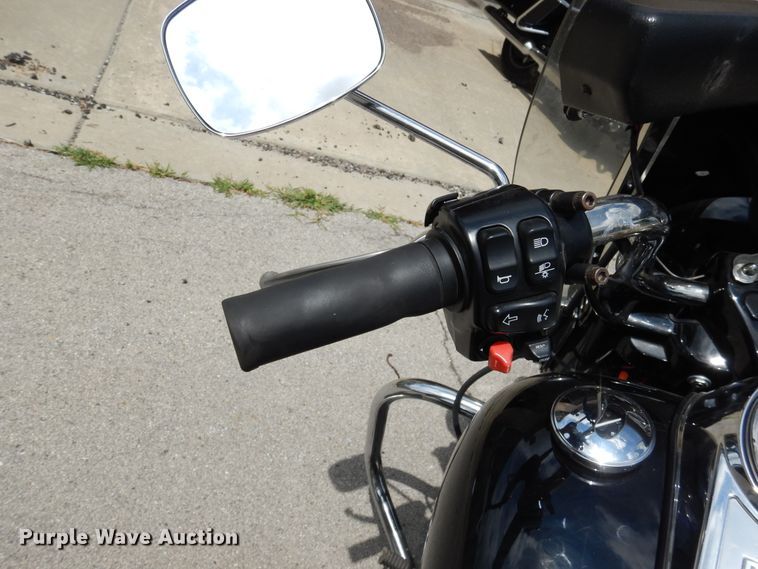 image for item EK9242 2014 Harley Davidson Road King Police motorcycle