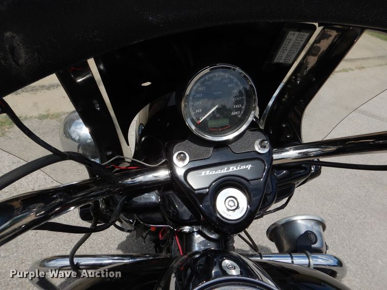 image for item EK9242 2014 Harley Davidson Road King Police motorcycle