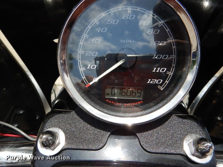 image for item EK9242 2014 Harley Davidson Road King Police motorcycle