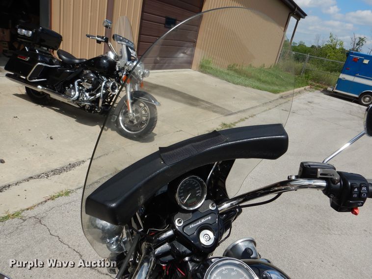 image for item EK9242 2014 Harley Davidson Road King Police motorcycle