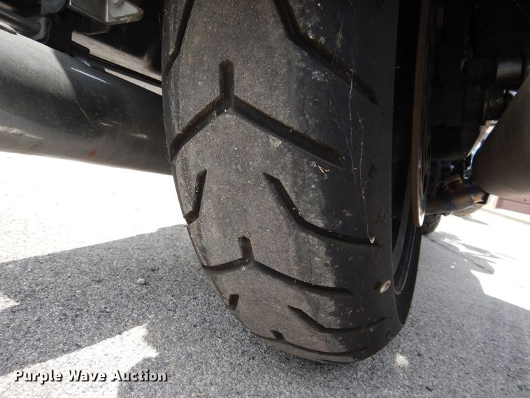 image for item EK9242 2014 Harley Davidson Road King Police motorcycle