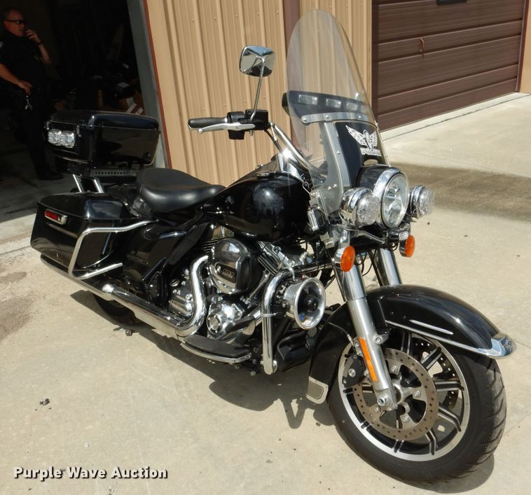 image for item EK9243 2014 Harley Davidson Road King Police motorcycle