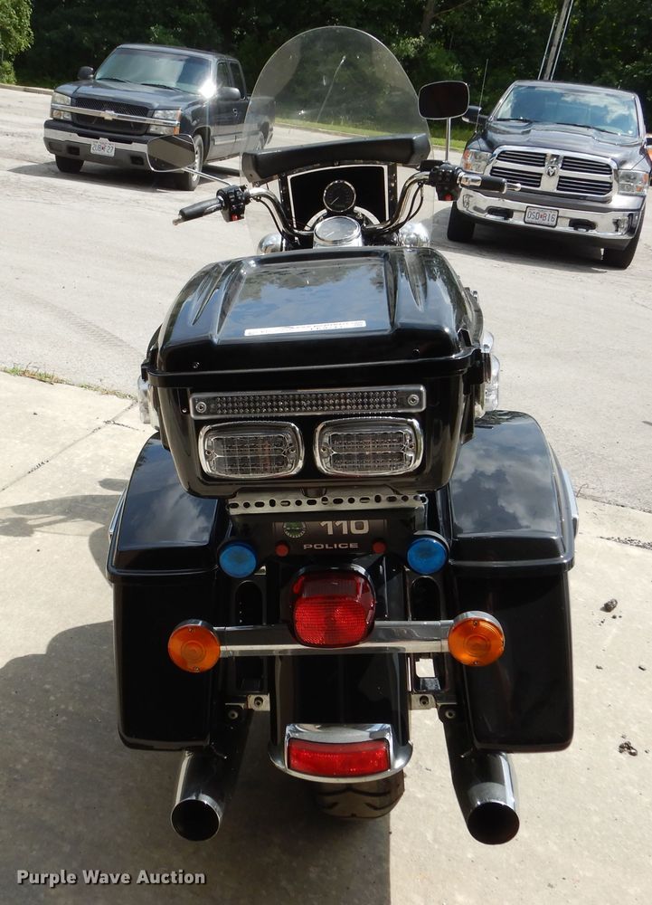 image for item EK9243 2014 Harley Davidson Road King Police motorcycle