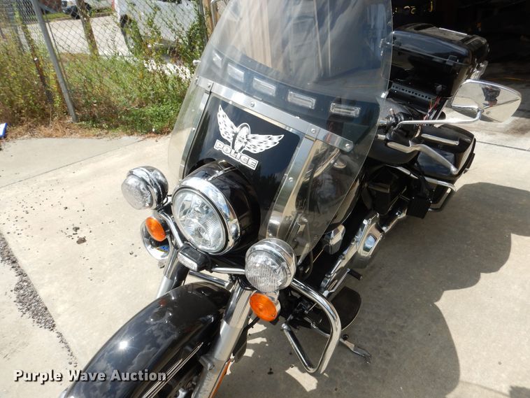 image for item EK9243 2014 Harley Davidson Road King Police motorcycle