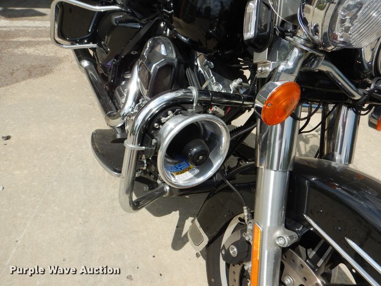 image for item EK9243 2014 Harley Davidson Road King Police motorcycle